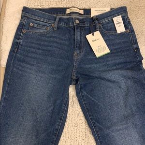NWT✨ Gap Straight Leg Jeans